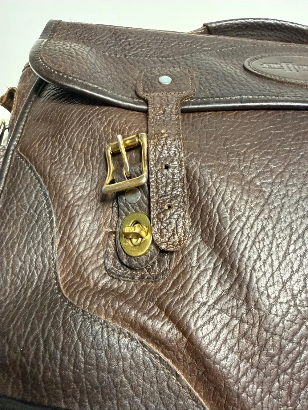 JW Hume Co. Heavy Leather Messenger Briefcase- Dark Brown made in USA EUC